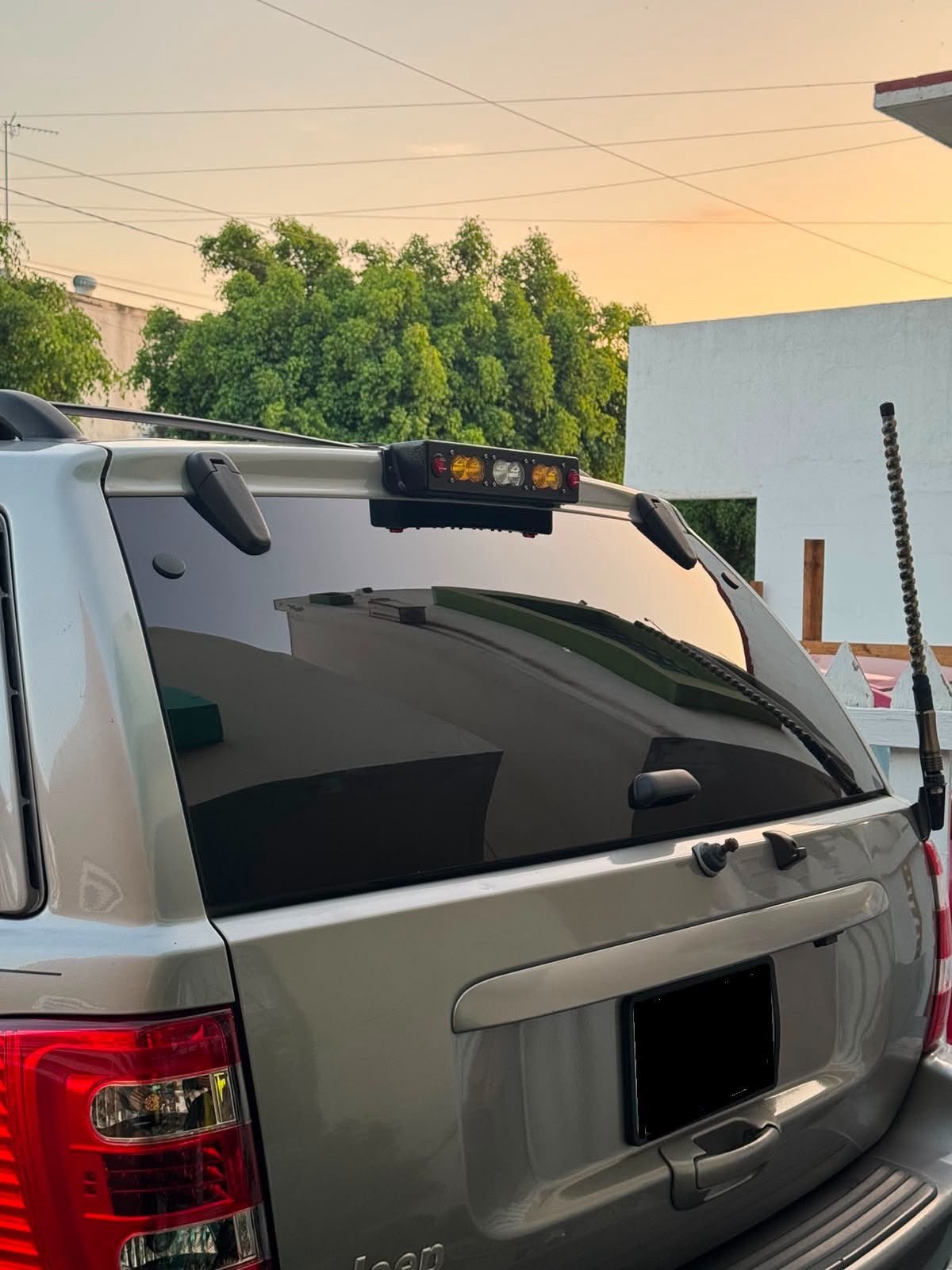 Chase Light Bar — Jeep Grand Cherokee WJ